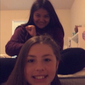 Meet your Posher, Esperanza